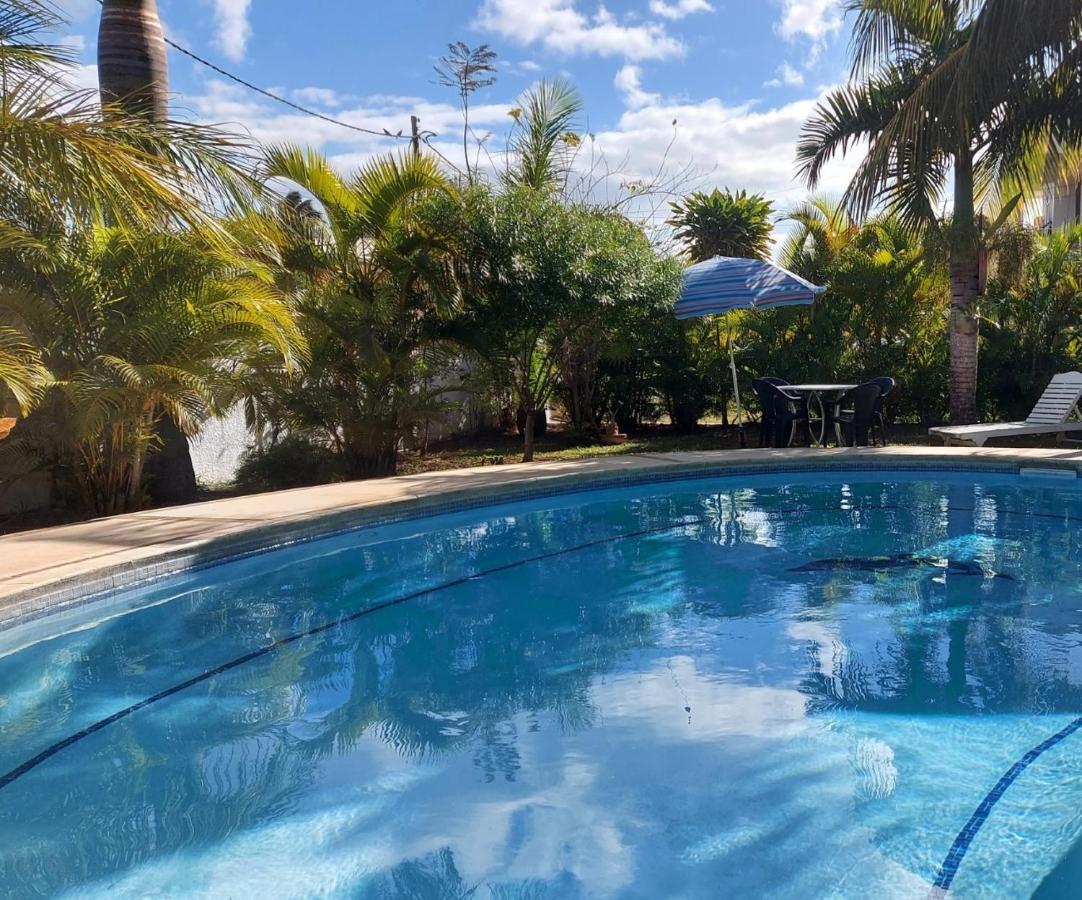 Tropical Palms Apartment Mauritius Pointe aux Canonniers Bagian luar foto